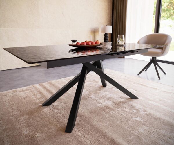 Jídelní stůl Edge reliefní sklo kouřově černé 3D design 180-220x100 křížová podnož kov černý rozkládací - Image 5