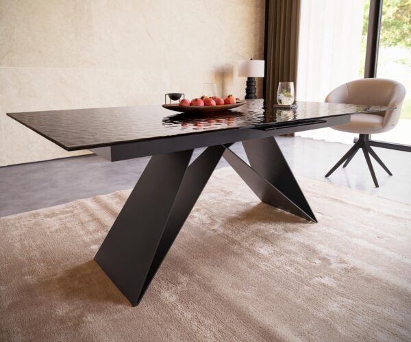 Jídelní stůl Edge reliefní sklo kouřově černé 3D design 180-220x100 V-noha plochý kov černý rozkládací - Image 5