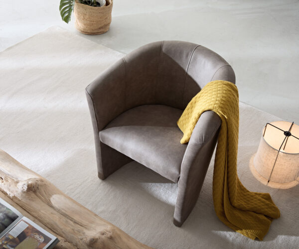 Křeslo Pieder čalouněné v odstínu vintage taupe ve stylu vintage - Image 4