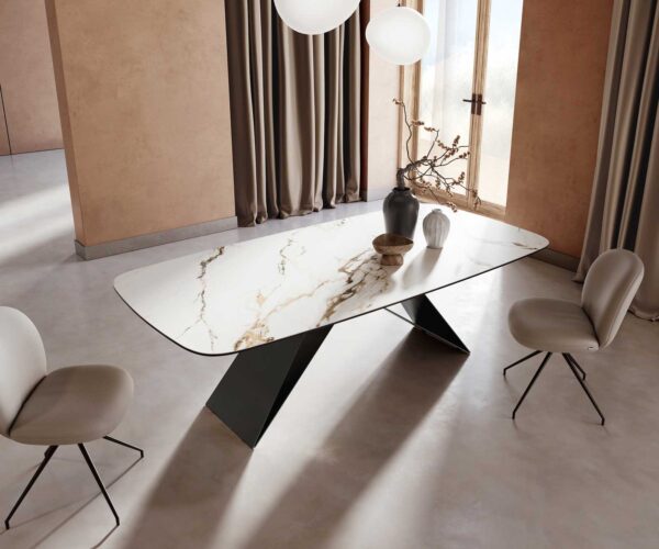 Jídelní stůl Edge lodní tvar keramika Calacatta Luxe bílá-zlatá-šedá 240x120 V-základna plochý kov černý - Image 5