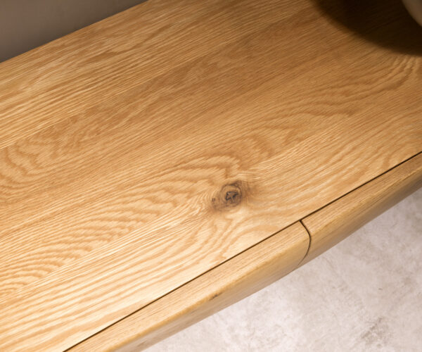 Komoda New Live-Edge 145 cm přírodní dub 3 dveře kovový rám na kolečkách černý - Image 2