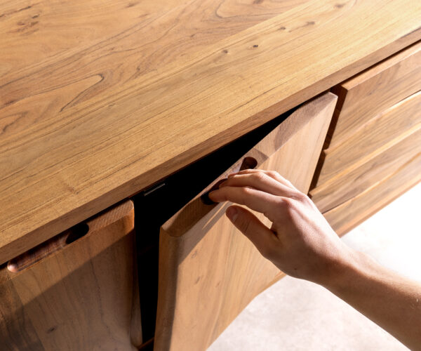 Komoda Live-Edge 170 cm akácie natural 3 zásuvky 4 dvířka - Image 5